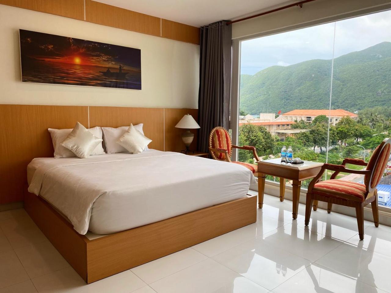 Conson Hotel Chi Khu Co Ong Экстерьер фото