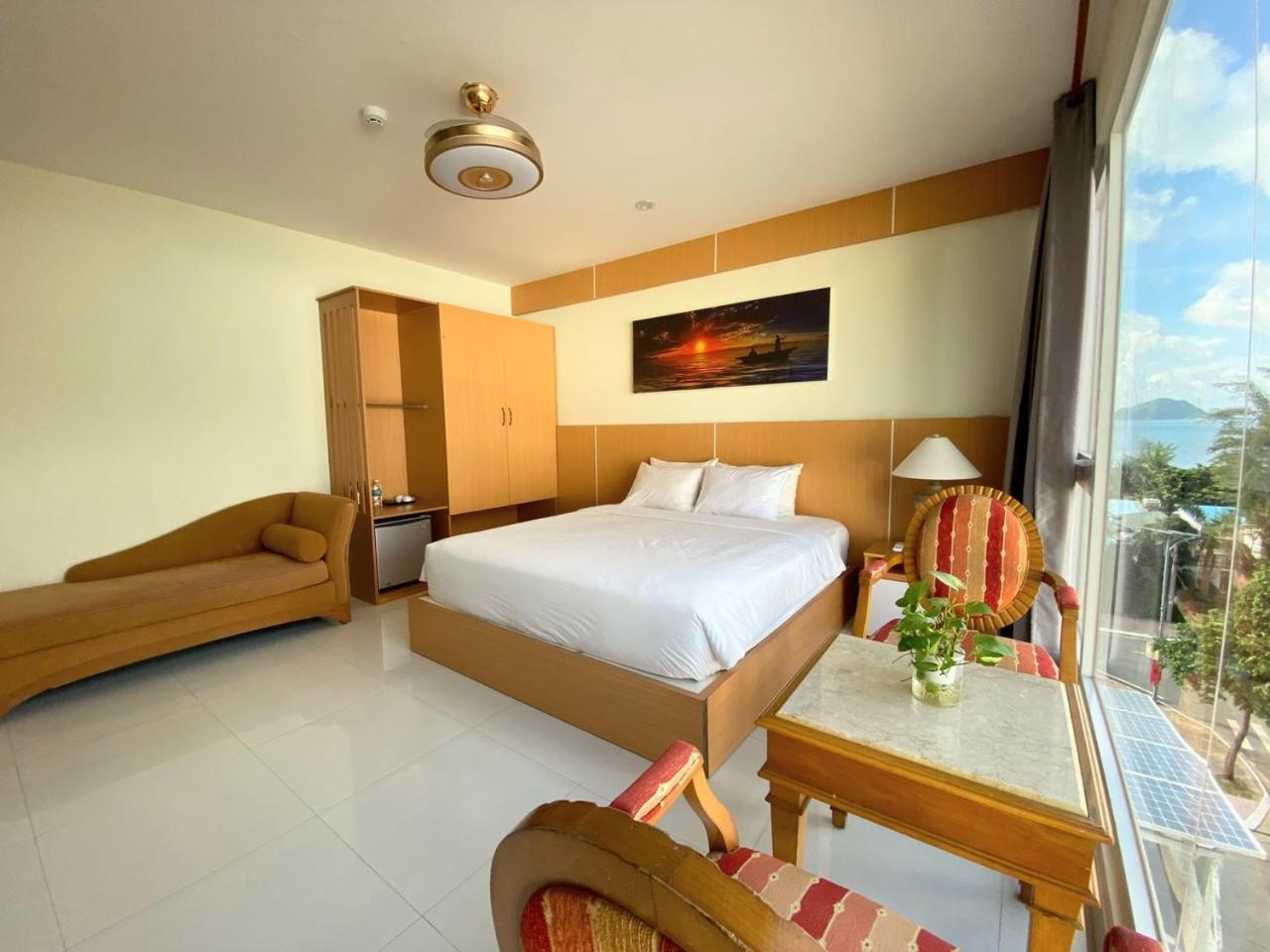 Conson Hotel Chi Khu Co Ong Экстерьер фото