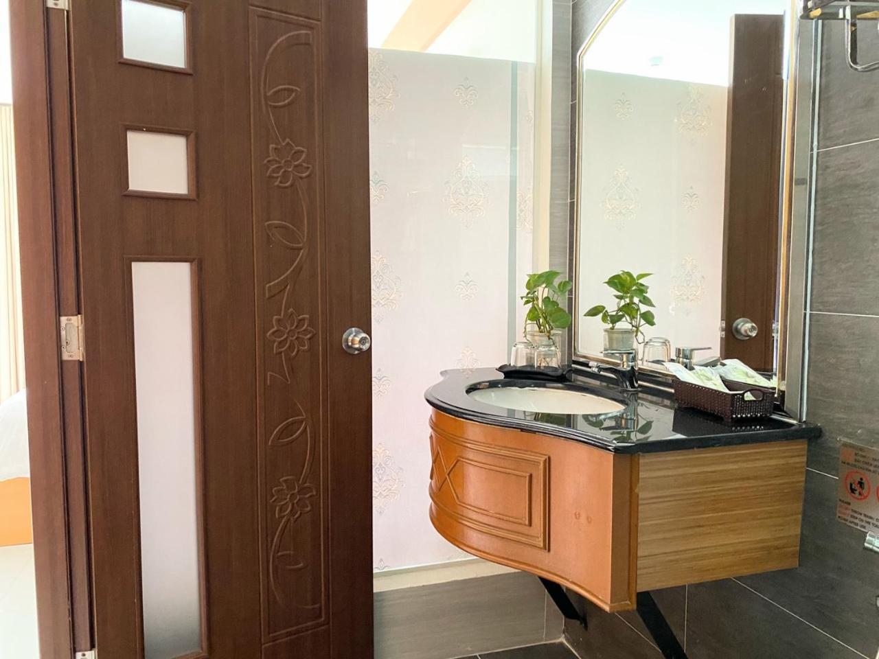 Conson Hotel Chi Khu Co Ong Экстерьер фото